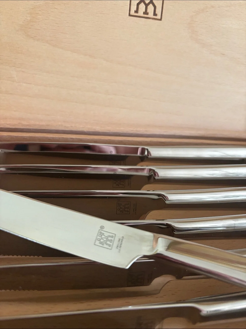 ZWILLING J.A. Henckels Silver Steak Knife Set in Wood Box